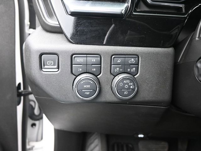 Used 2023 Chevrolet Silverado 1500 LTZ w/ LTZ Convenience Package II AWD/4WD image 33