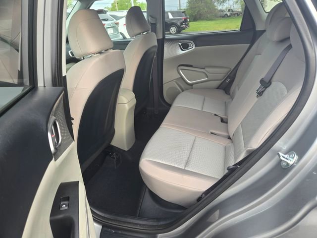 Used 2024 Kia Soul LX w/ Option Group 015 FWD image 18