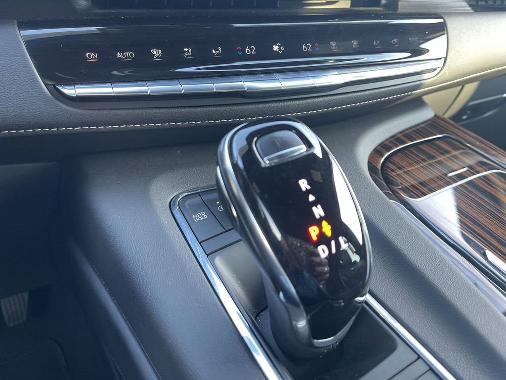 Certified 2024 Cadillac Escalade Premium Luxury image 34