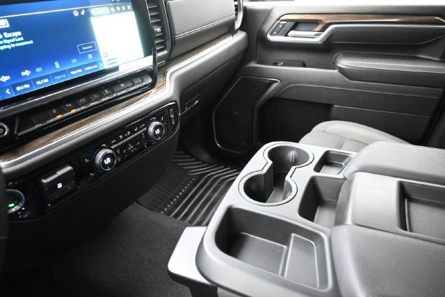 Used 2026 Chevrolet Silverado 2500 LT w/ All Star Edition AWD/4WD image 29