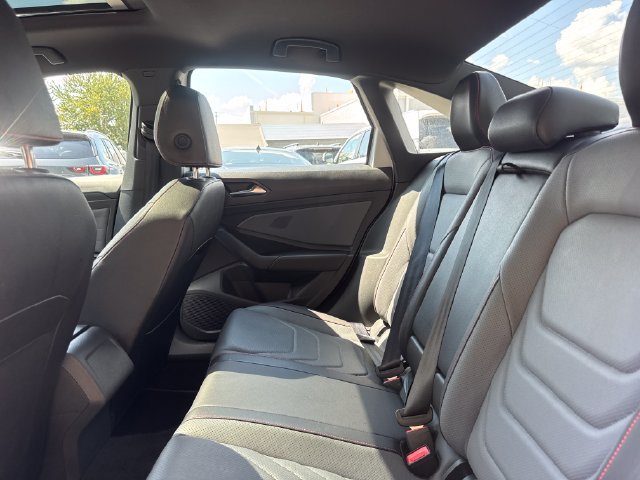 Used 2025 Volkswagen Jetta GLI Autobahn FWD image 11