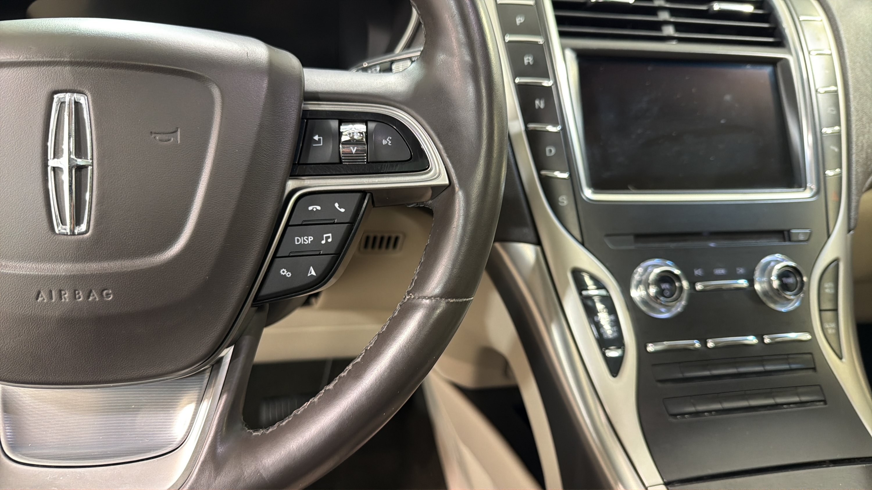 Used 2020 Lincoln Nautilus Reserve FWD image 14