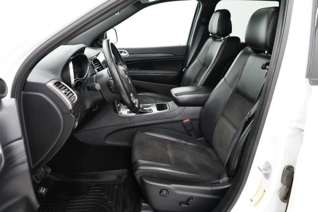 Used 2020 Jeep Grand Cherokee Altitude image 12