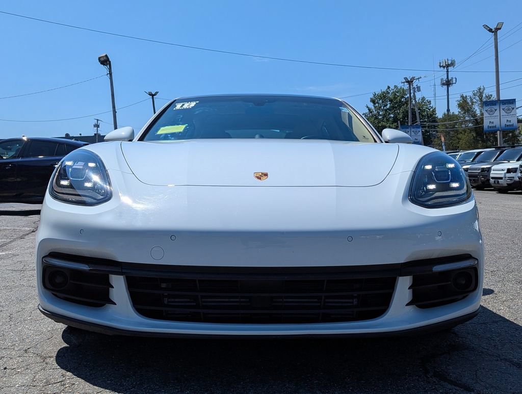 Used 2018 Porsche Panamera RWD image 4