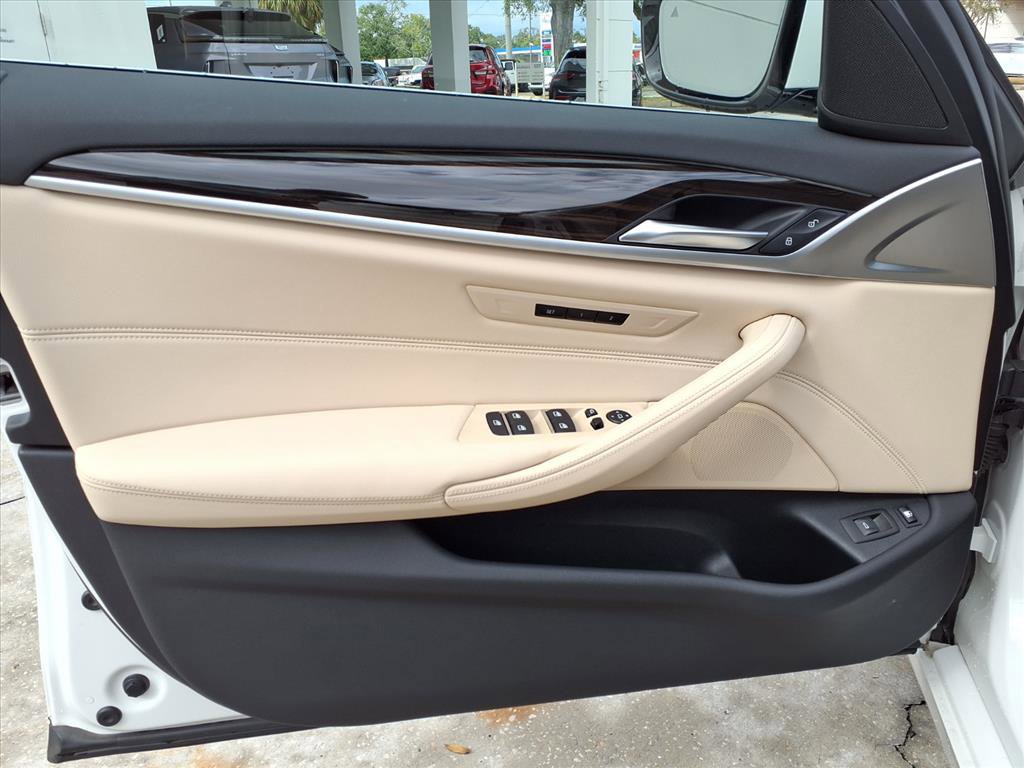 Used 2020 BMW 530e w/ Premium Package image 20