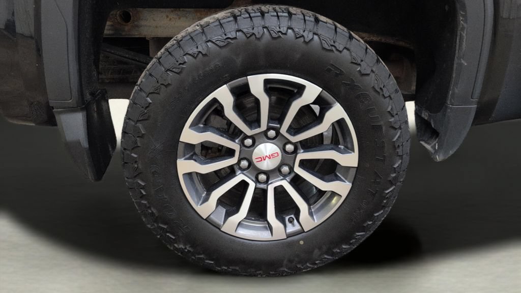 Used 2020 GMC Sierra 1500 AT4 w/ AT4 Premium Package AWD/4WD image 30