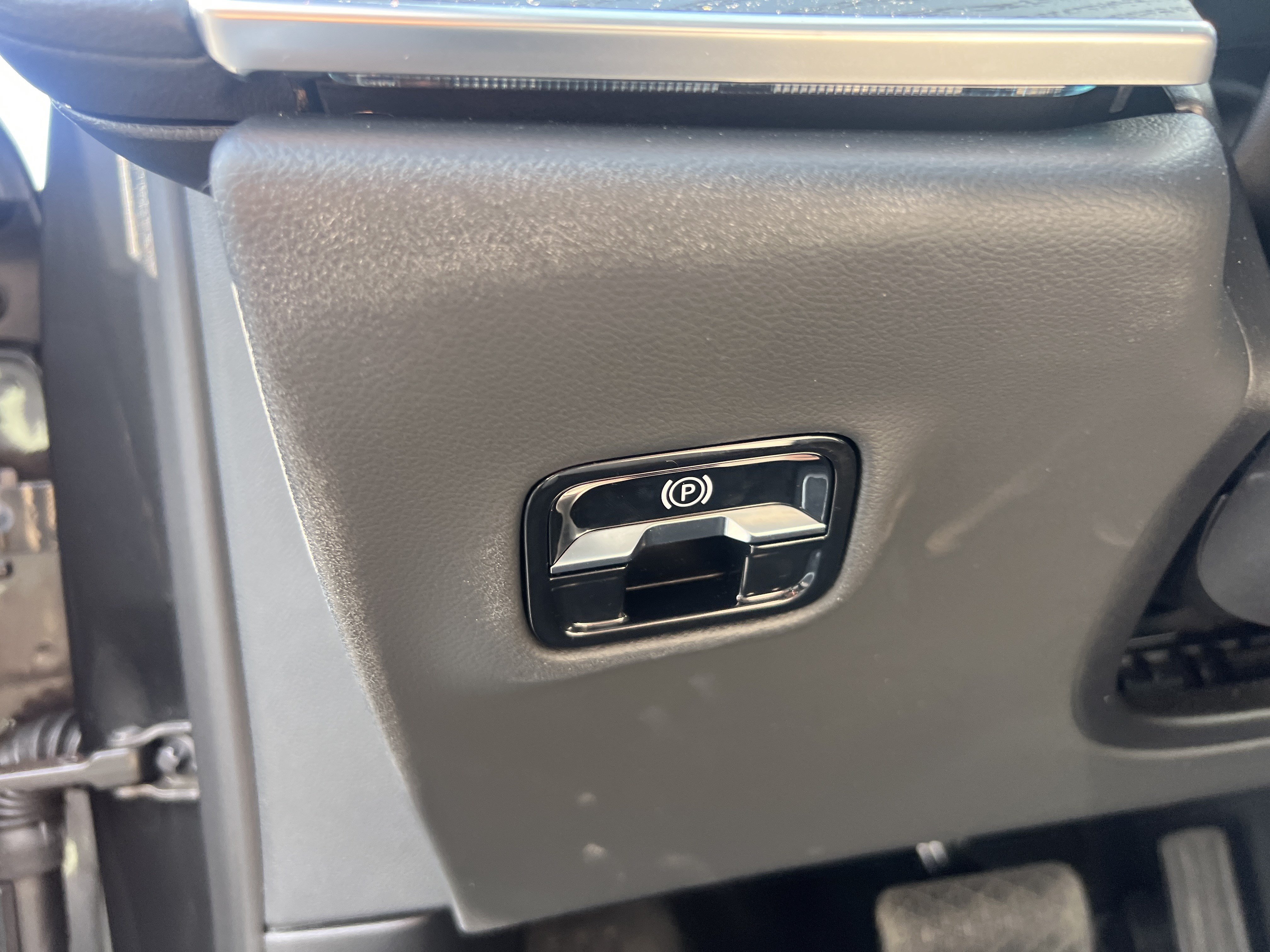 Certified 2026 Mercedes-Benz E 350 4MATIC Sedan image 16