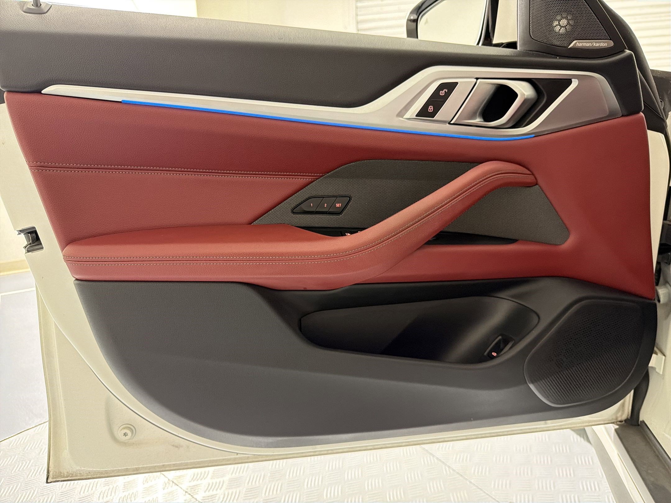 Used 2023 BMW i4 eDrive35 RWD image 11
