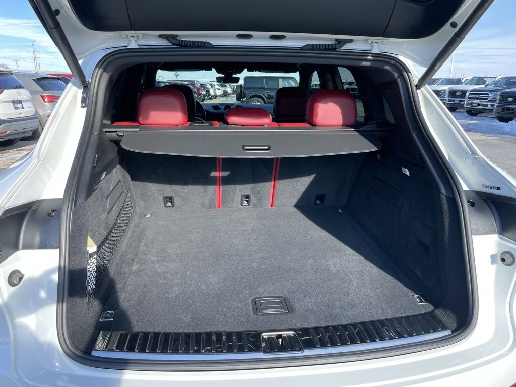 Used 2021 Porsche Cayenne Base image 38