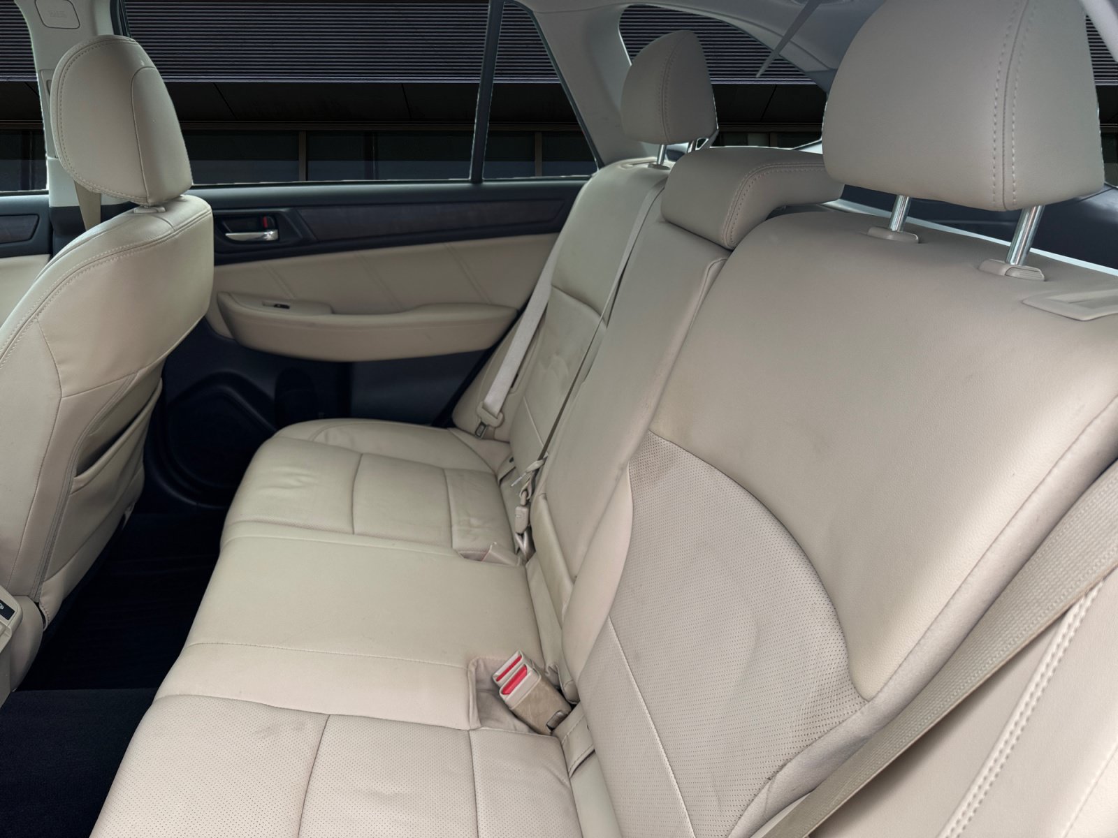 Used 2019 Subaru Outback 2.5i Limited AWD/4WD image 16