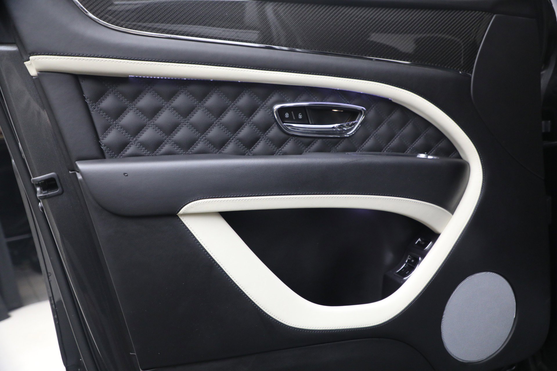 Used 2022 Bentley Bentayga Speed image 14