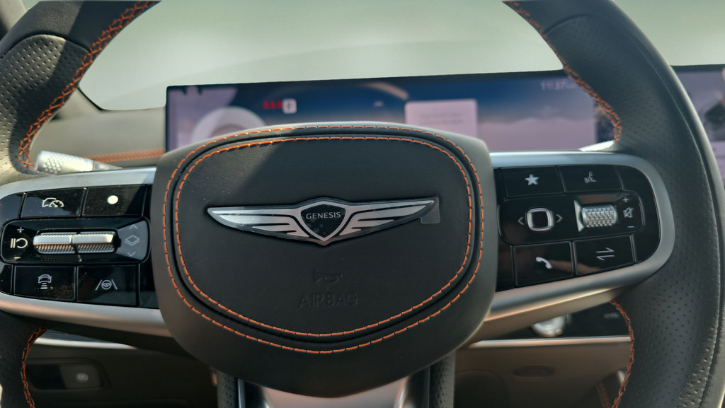New 2026 Genesis GV70 2.5T Sport Prestige AWD/4WD image 17