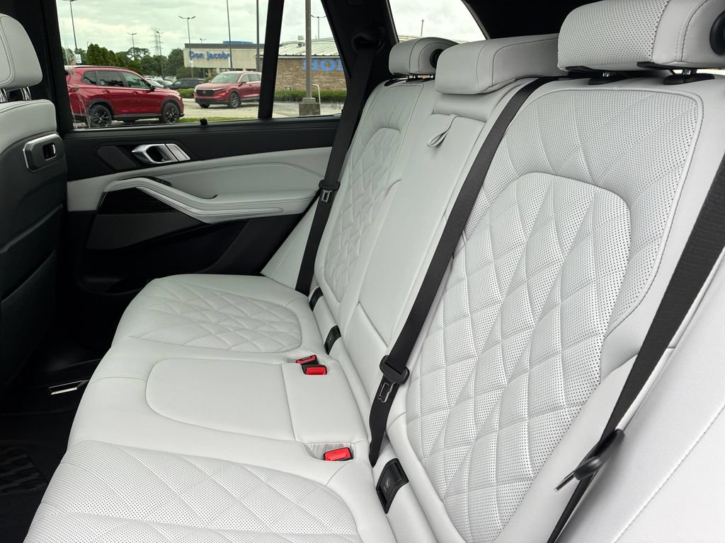 New 2026 BMW X5 xDrive40i AWD/4WD image 19
