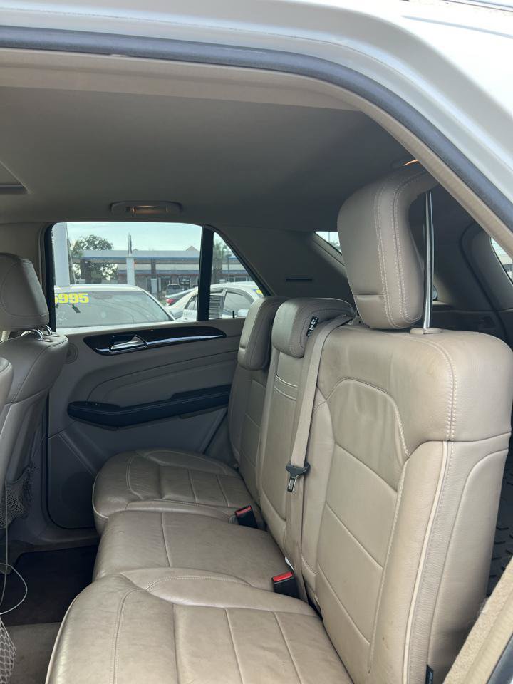 Used 2014 Mercedes-Benz ML 350 BlueTEC 4MATIC image 6