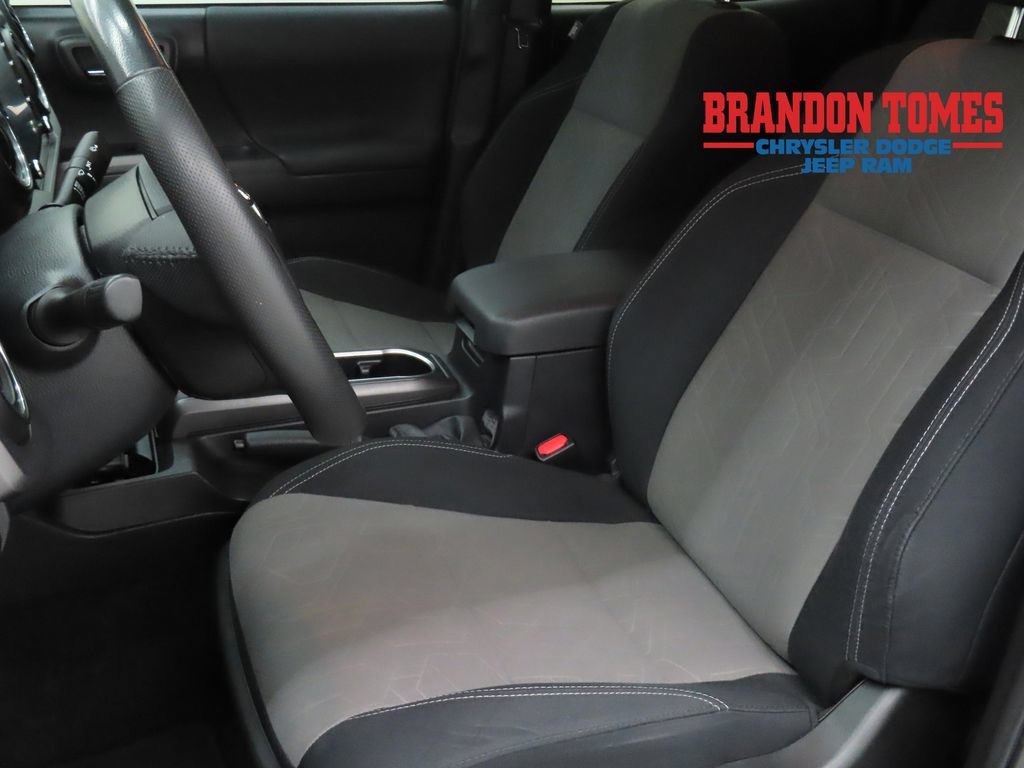 Used 2023 Toyota Tacoma TRD Sport w/ Technology Package AWD/4WD image 10