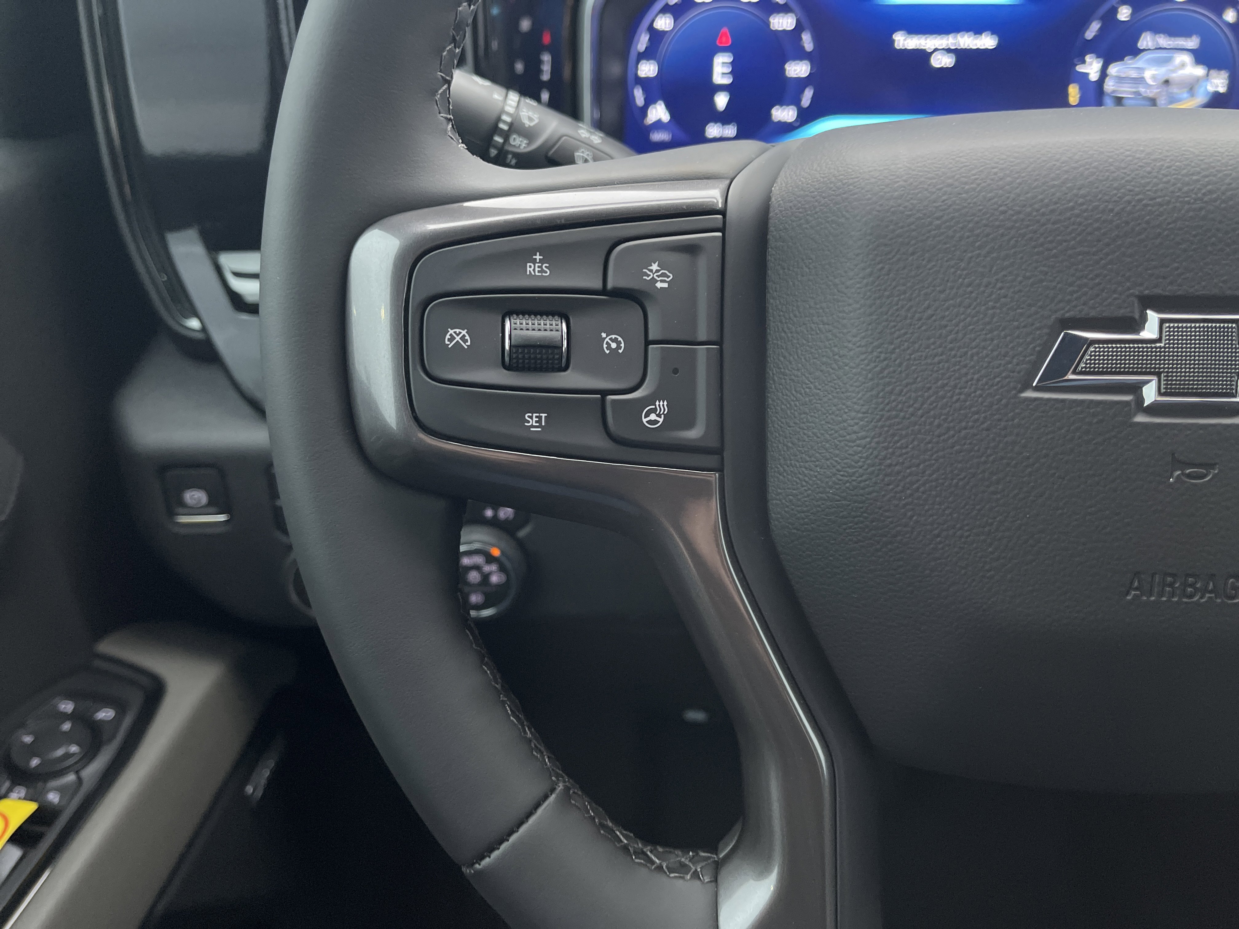 New 2026 Chevrolet Silverado 2500 ZR2 image 17