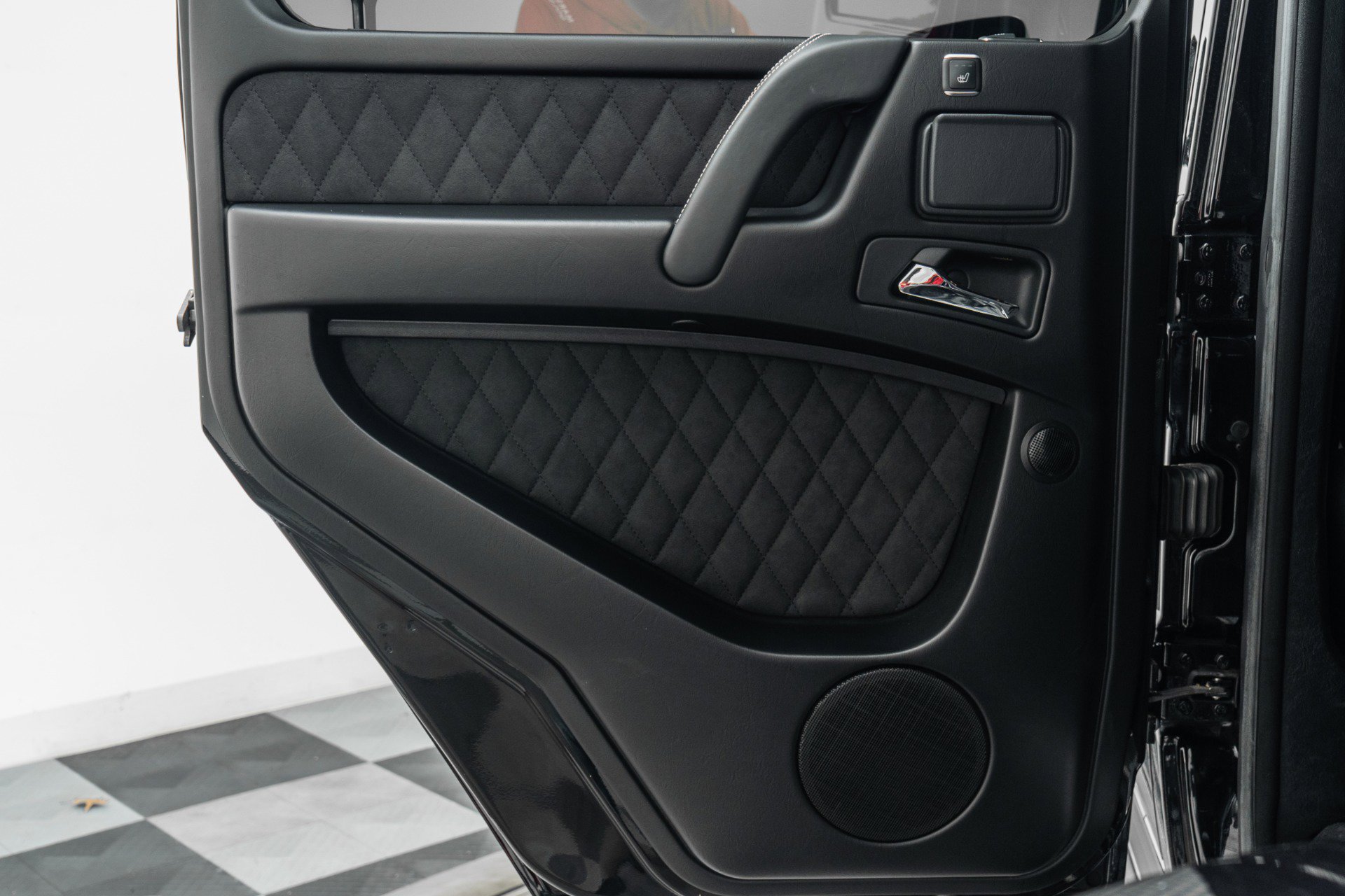 Used 2018 Mercedes-Benz G 550 Squared image 42