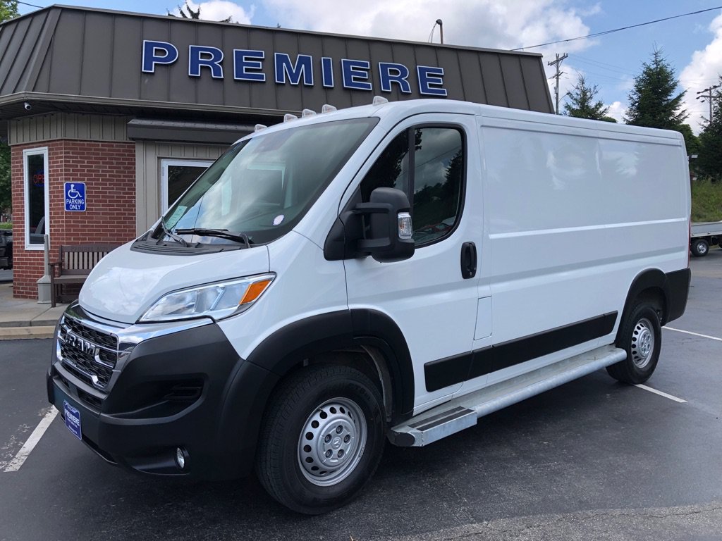 Used 2025 RAM ProMaster 2500 w/ U-Haul Equipment Group FWD image 10