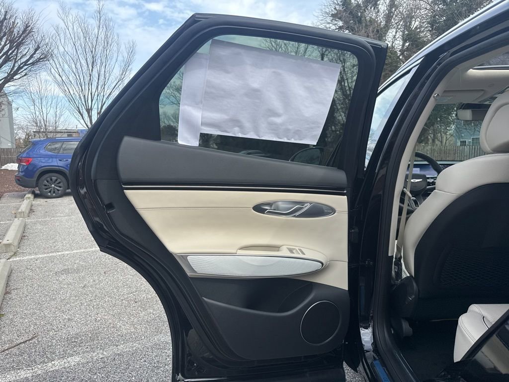 New 2026 Genesis GV70 2.5T Advanced AWD/4WD image 24