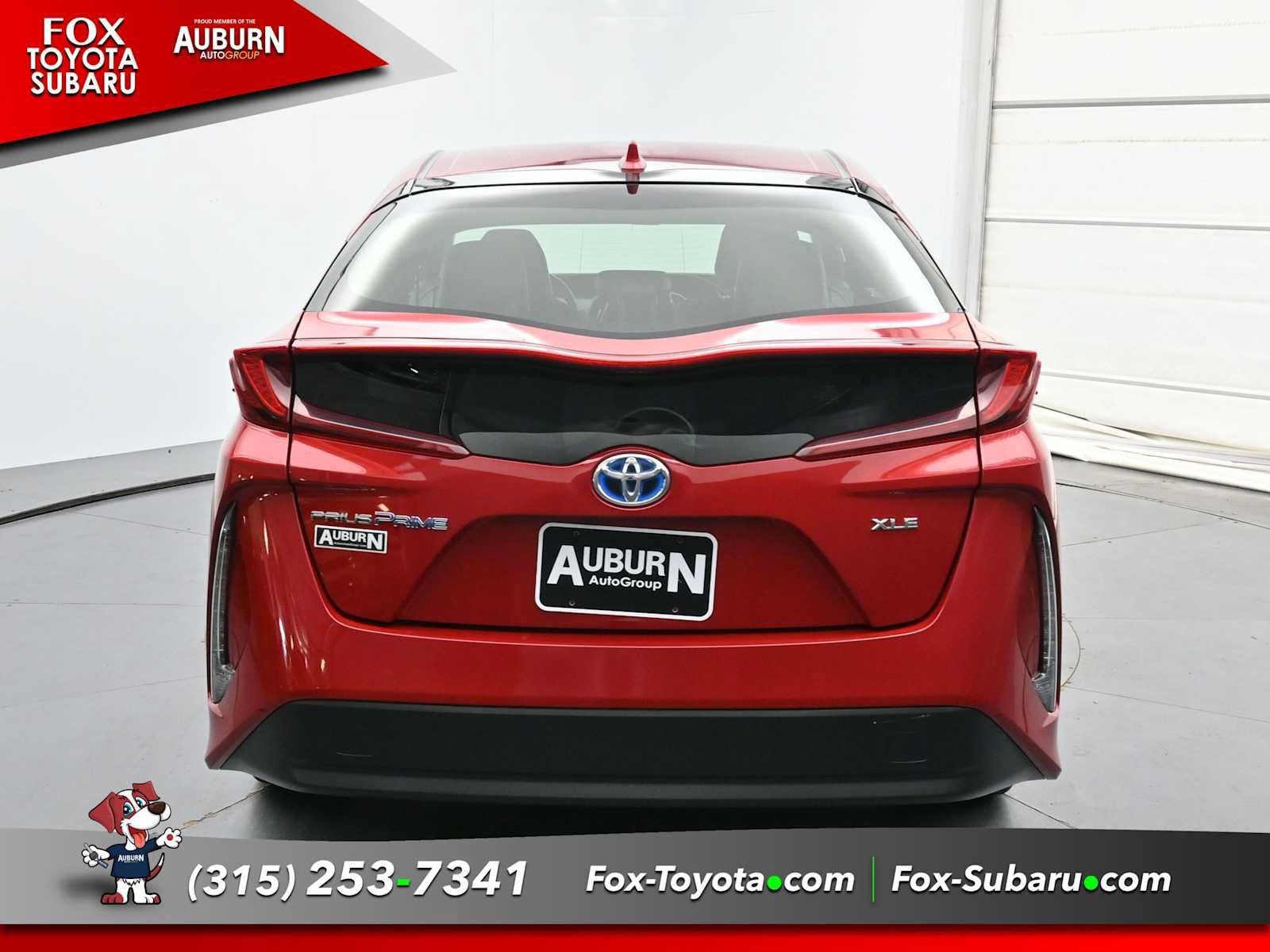 Used 2021 Toyota Prius Prime XLE FWD image 4