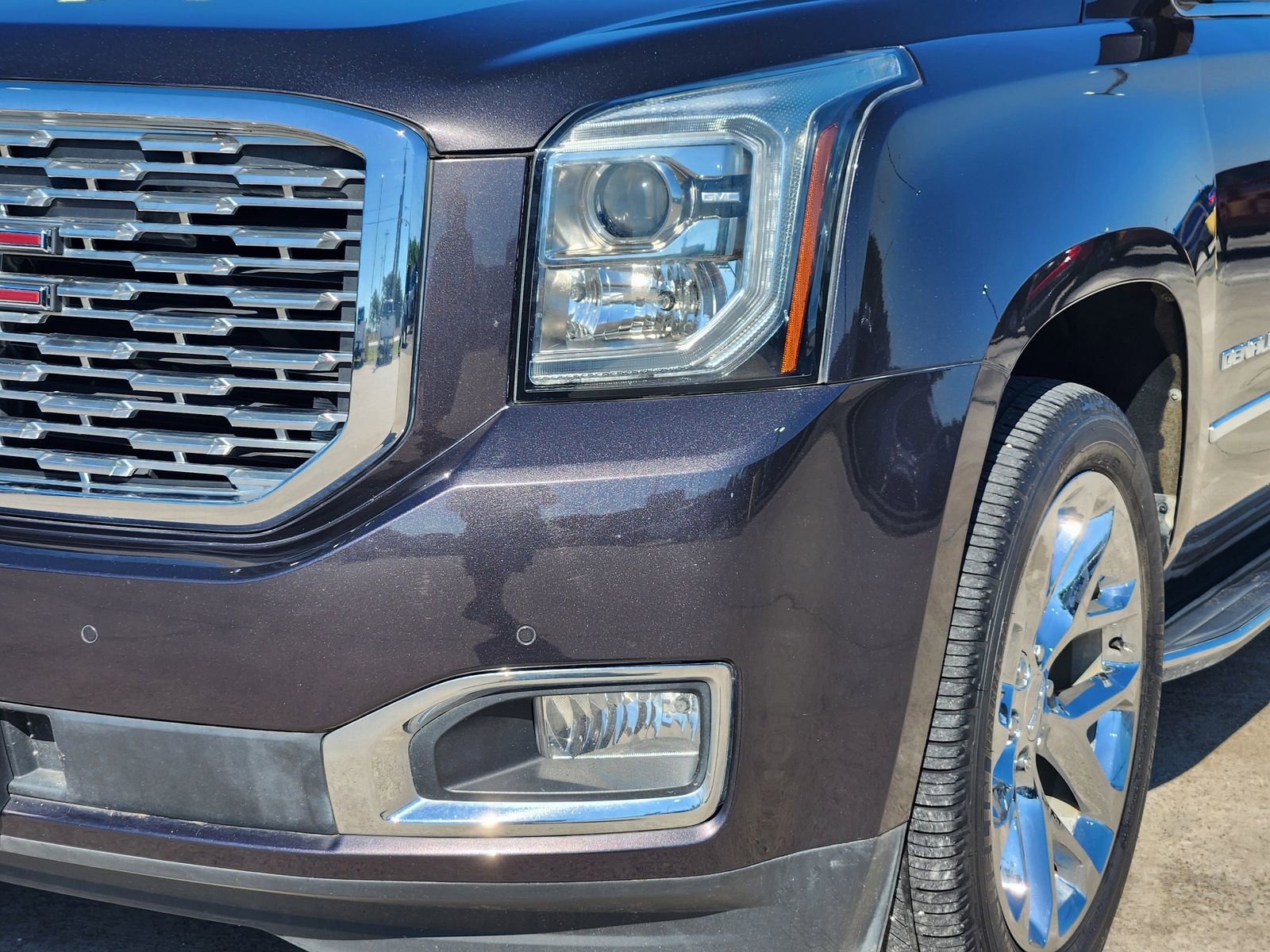 Used 2018 GMC Yukon XL Denali w/ Open Road Package AWD/4WD image 10