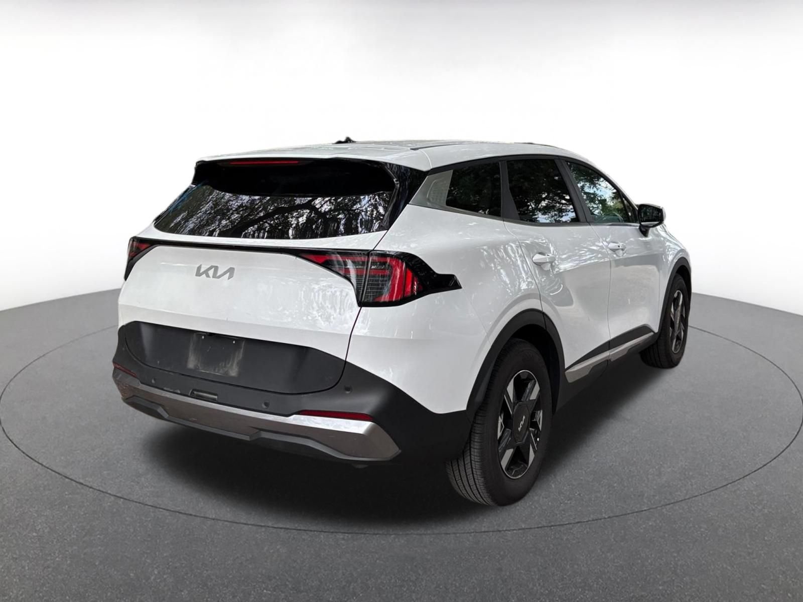 Used 2026 Kia Sportage LX FWD image 7