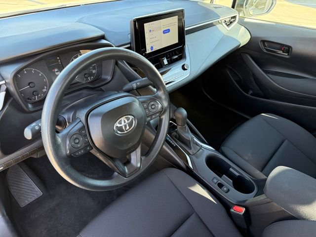 Used 2025 Toyota Corolla LE FWD image 9