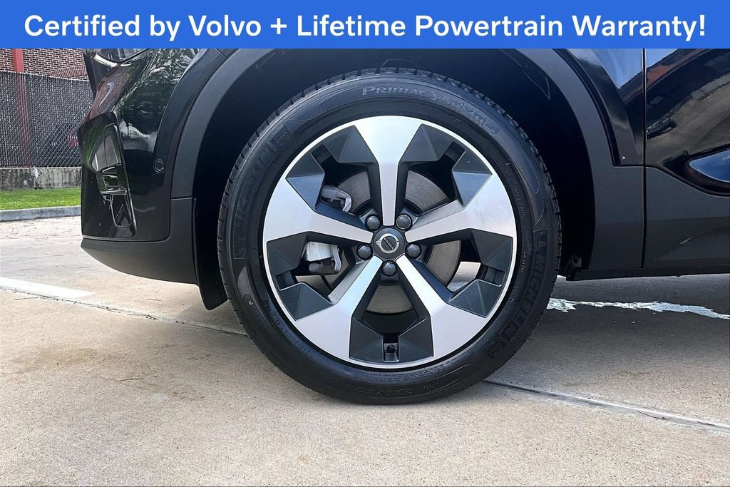 Certified 2026 Volvo XC40 B5 Plus AWD/4WD image 11