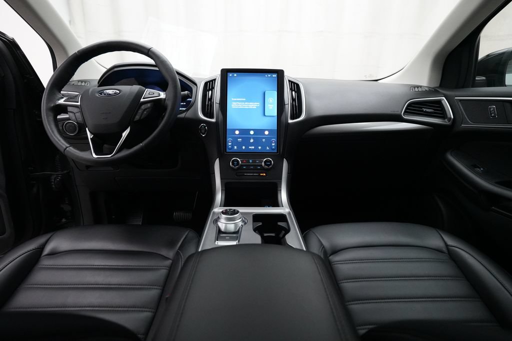 Used 2024 Ford Edge SEL w/ Convenience Package AWD/4WD image 5