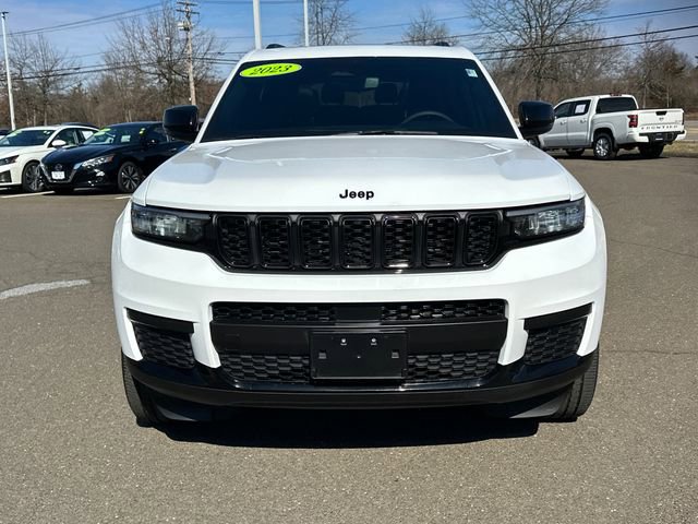 Used 2023 Jeep Grand Cherokee L Laredo AWD/4WD image 6