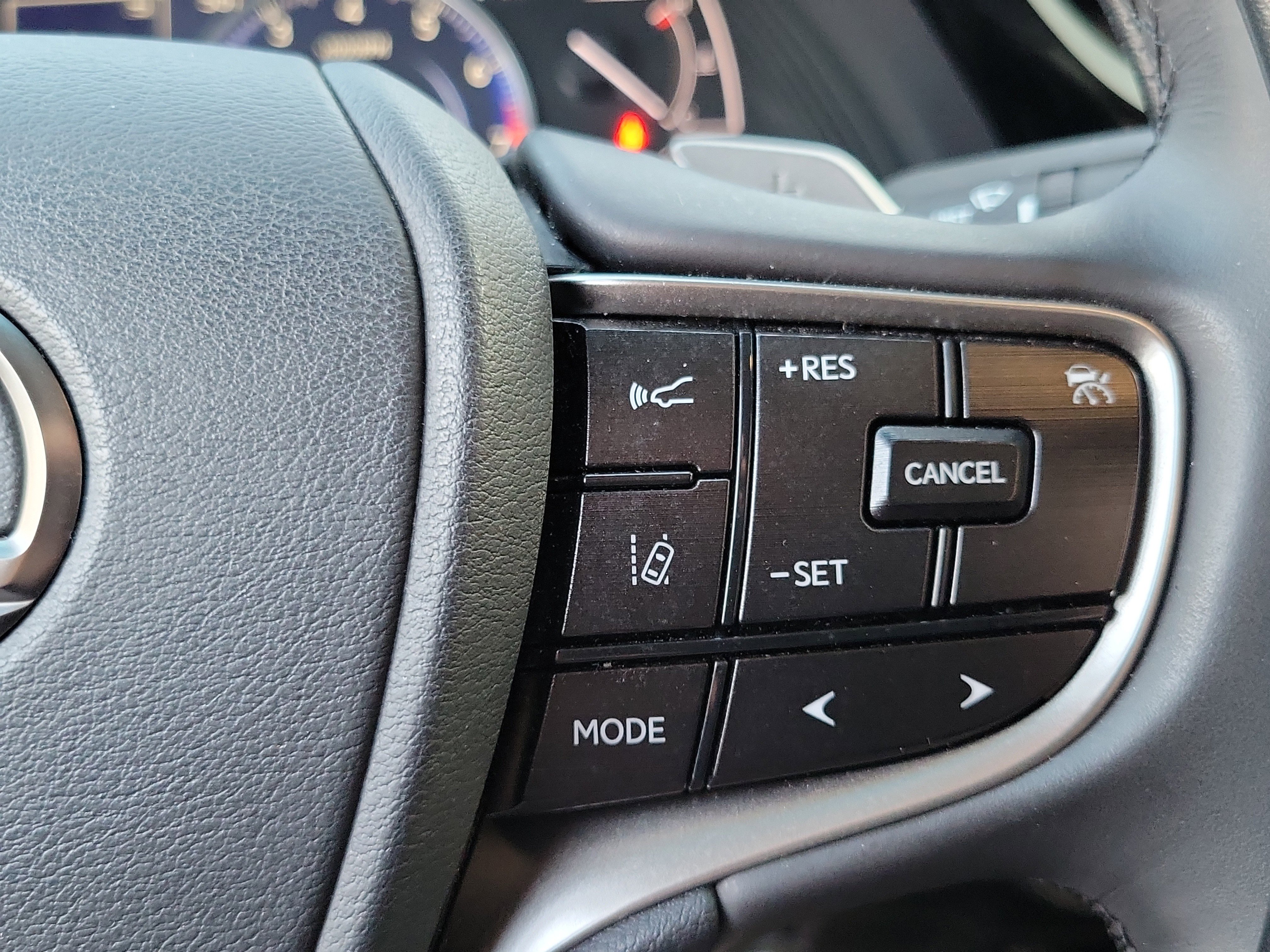 Used 2024 Lexus ES 350 w/ Accessory Package (Z1) image 8