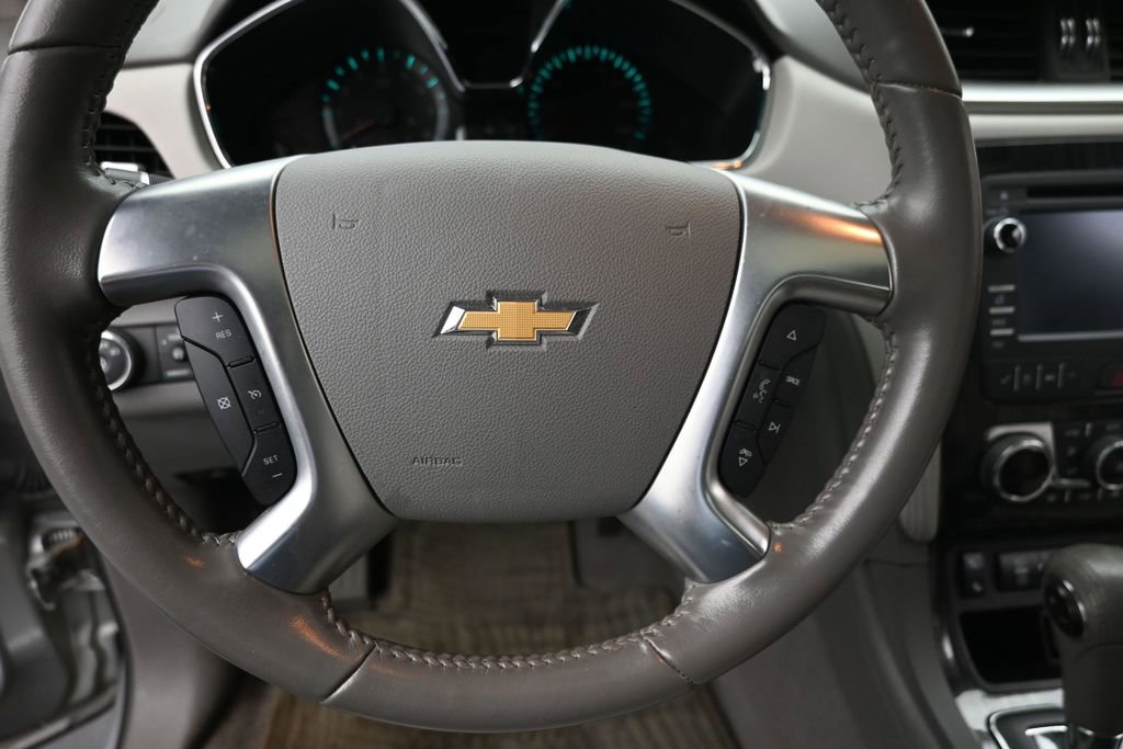 Used 2017 Chevrolet Traverse LT AWD/4WD image 16