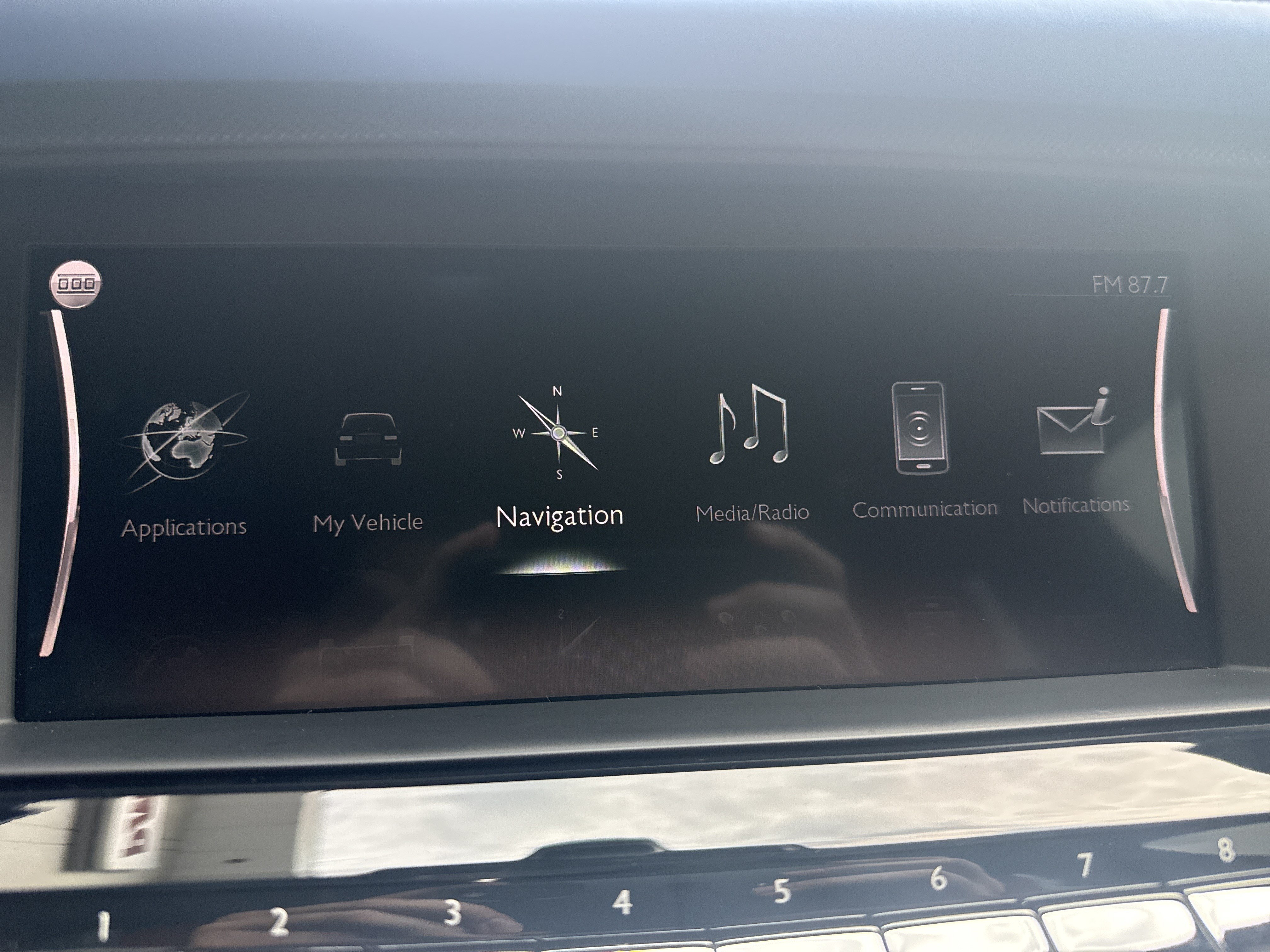 Certified 2021 Rolls-Royce Cullinan AWD/4WD image 23