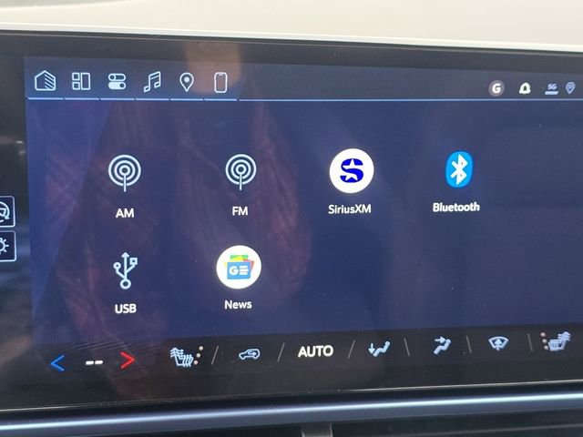 New 2026 Chevrolet Equinox EV LT image 9