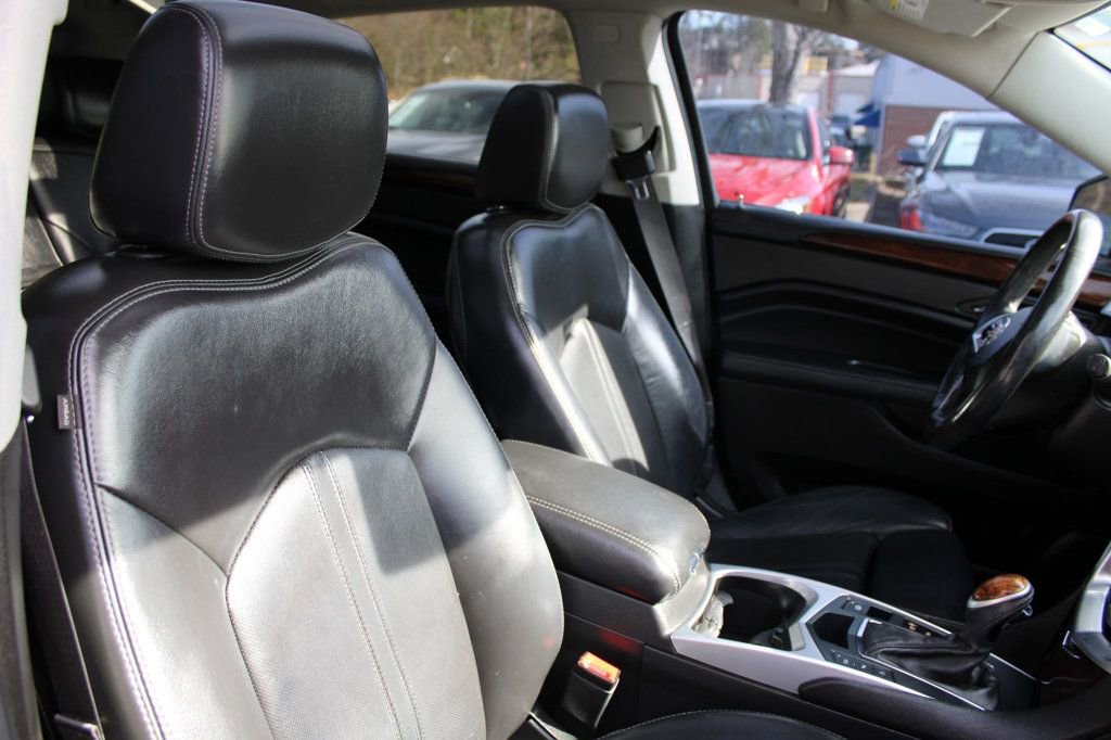 Used 2016 Cadillac SRX Luxury w/ Driver Awareness Package image 23