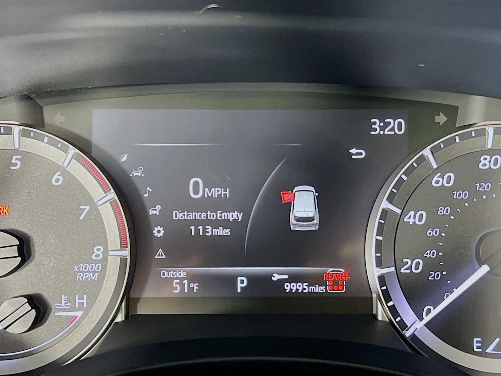 Used 2024 Toyota Highlander XLE image 12