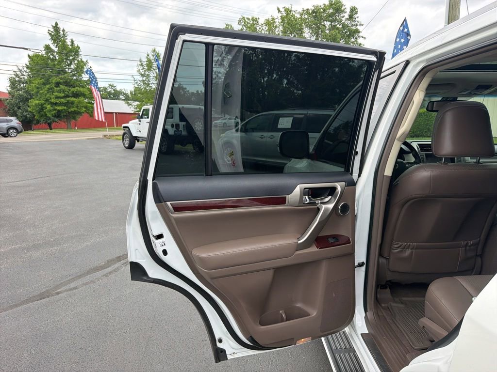 Used 2018 Lexus GX 460 Luxury w/ Preferred Accessory Package AWD/4WD image 20