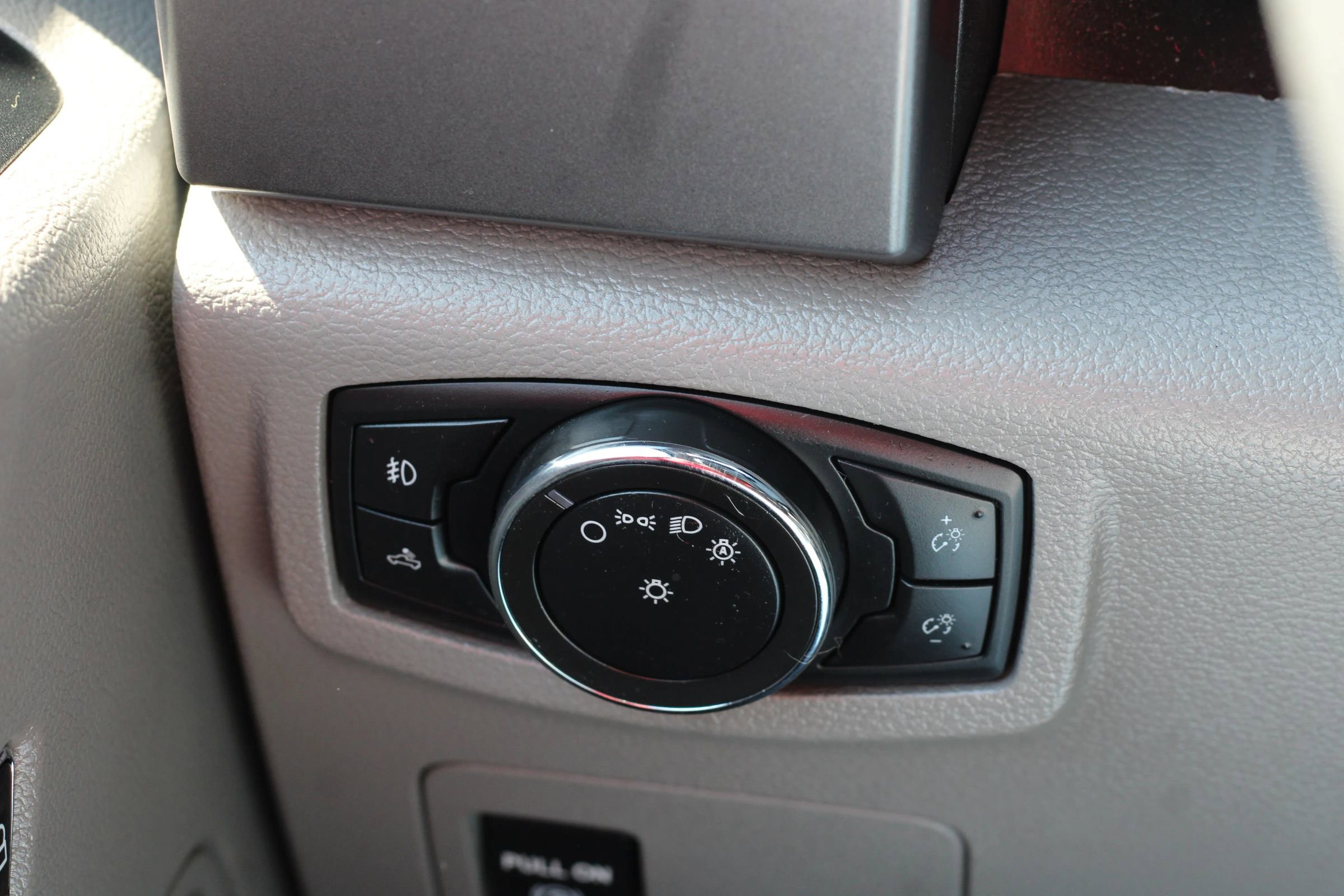 Used 2016 Ford F150 XLT w/ Trailer Tow Package image 20