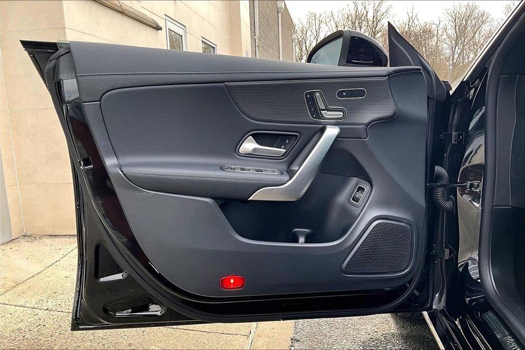 Certified 2023 Mercedes-Benz CLA 250 4MATIC image 18