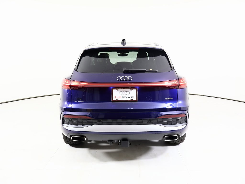New 2025 Audi Q5 Prestige image 13