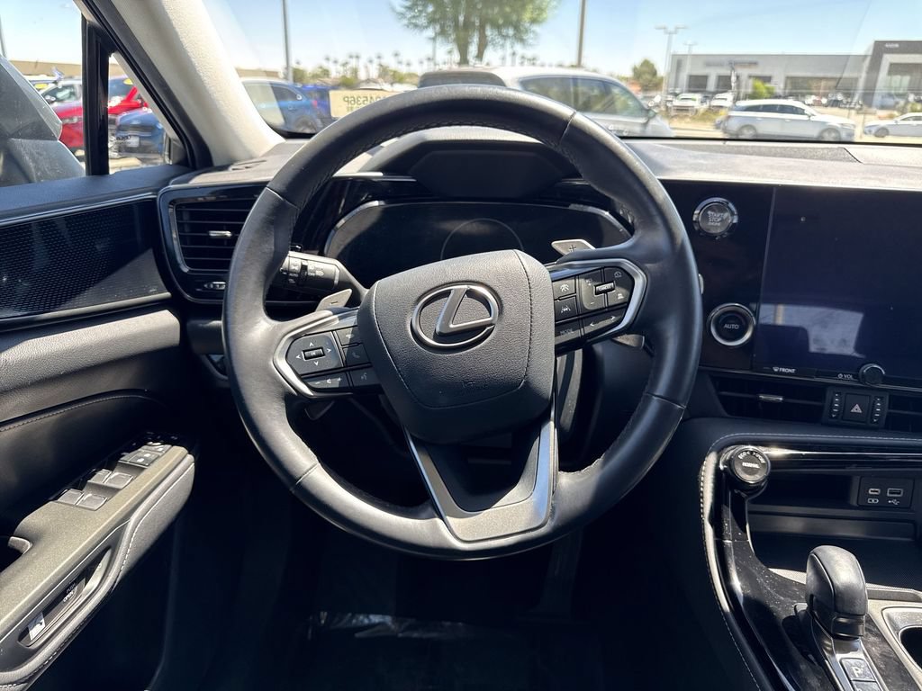 Used 2023 Lexus NX 250 FWD image 11