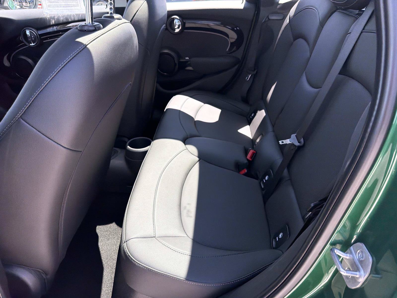 Certified 2024 MINI Cooper 4-Door Hardtop FWD image 10