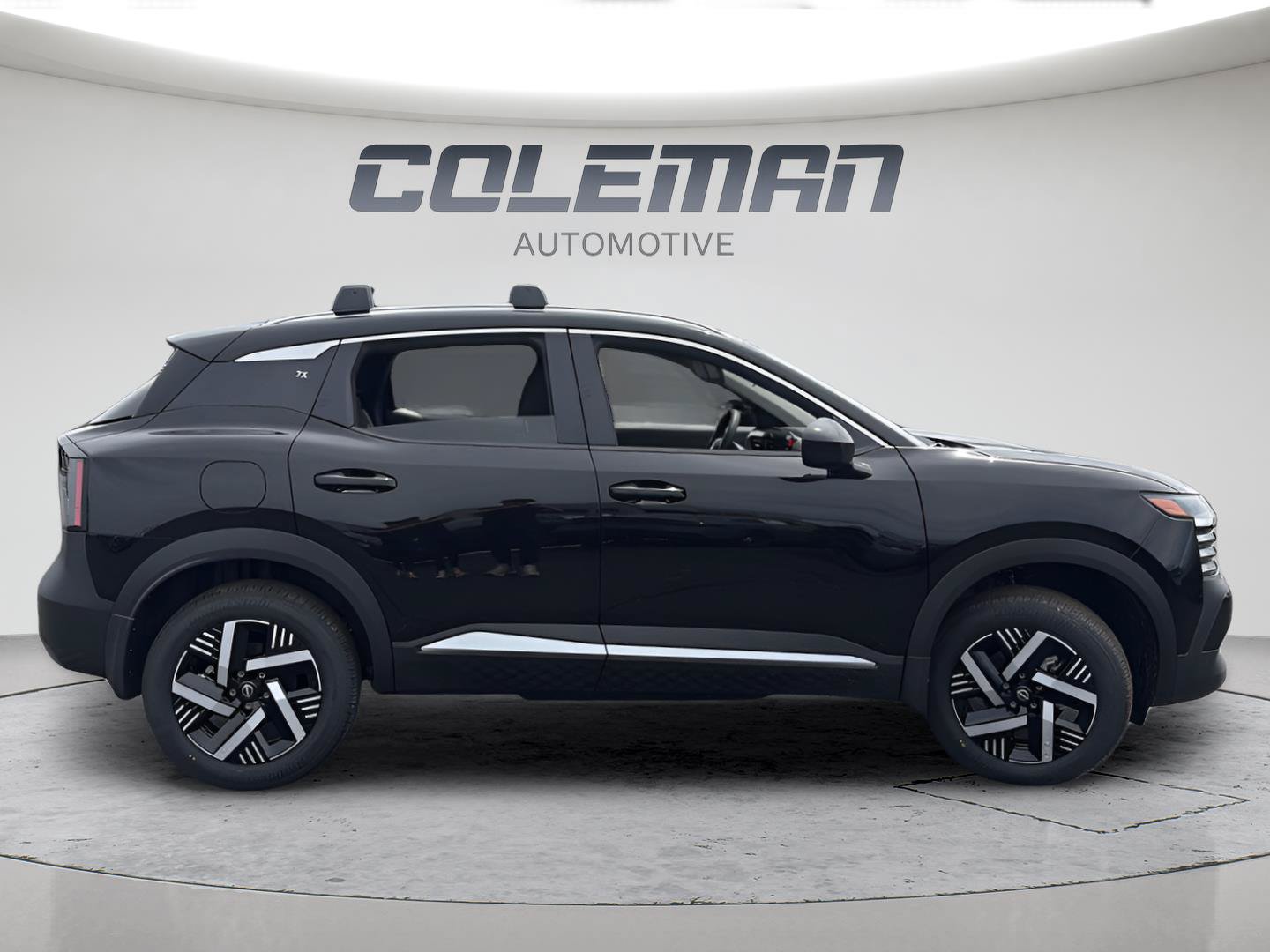 New 2026 Nissan Kicks SV w/ Cold Weather Package FWD image 6