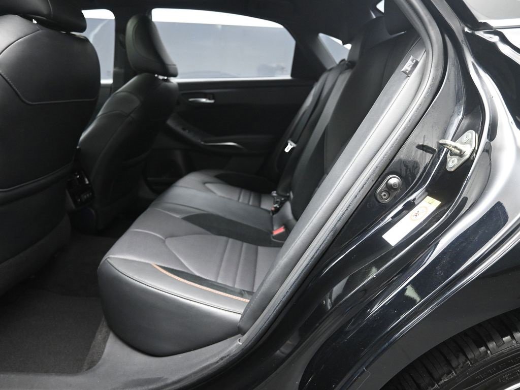 Used 2019 Toyota Avalon Touring w/ Advanced Safety Package image 21