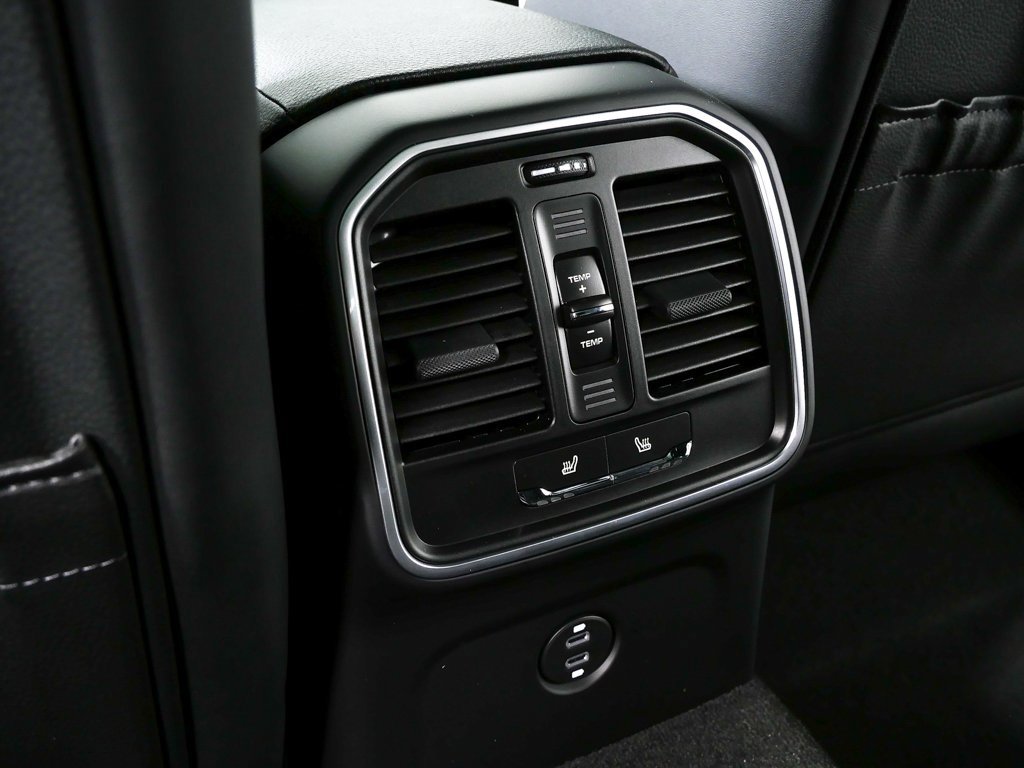 New 2026 Porsche Macan S image 22