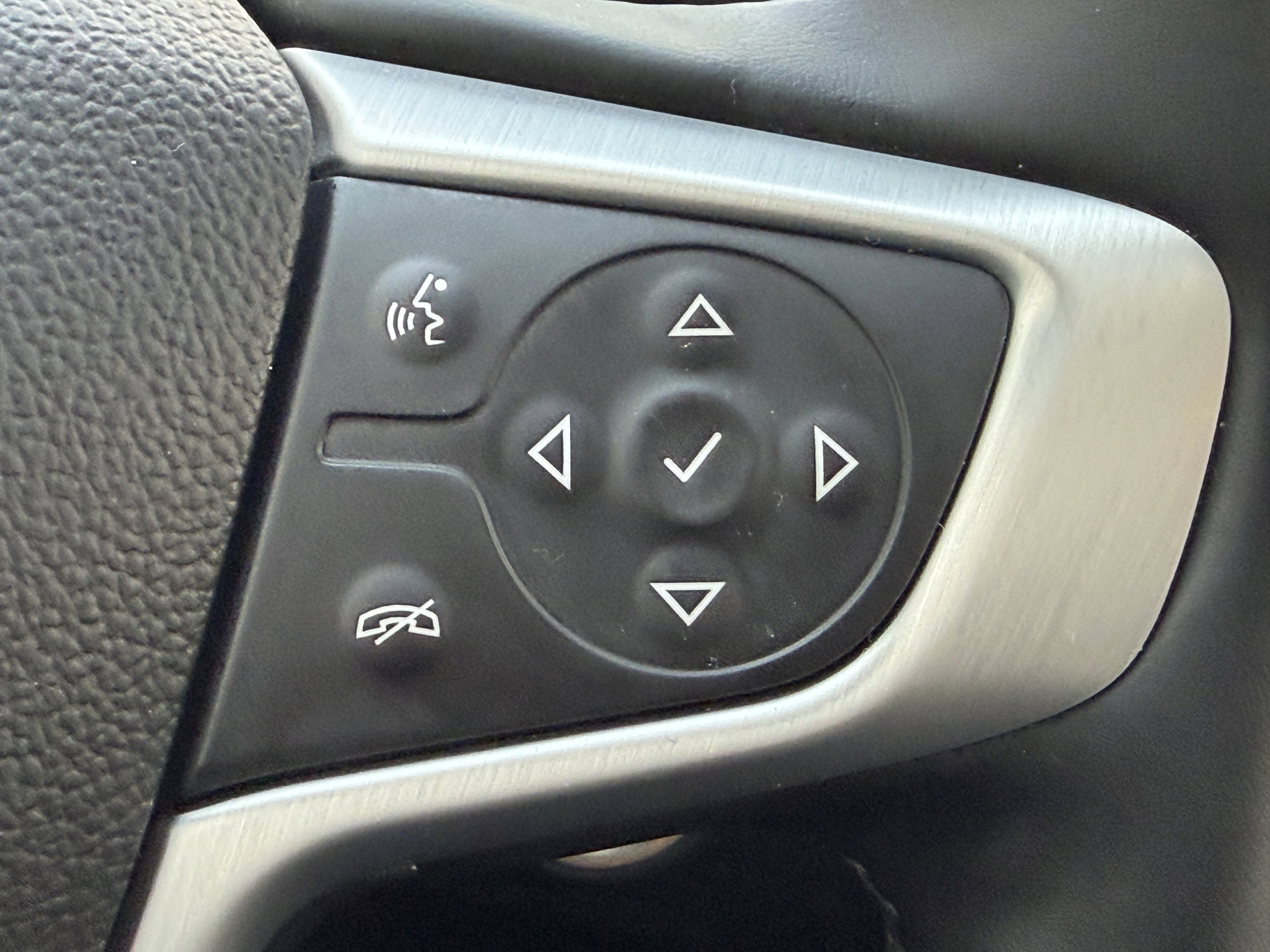 Used 2024 GMC Terrain SLT w/ Infotainment Package II AWD/4WD image 22