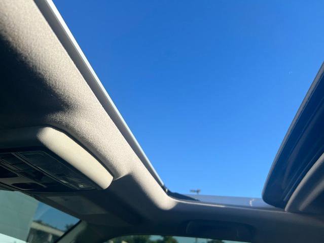 Used 2022 Toyota 4Runner SR5 Premium w/ Moonroof Package AWD/4WD image 15