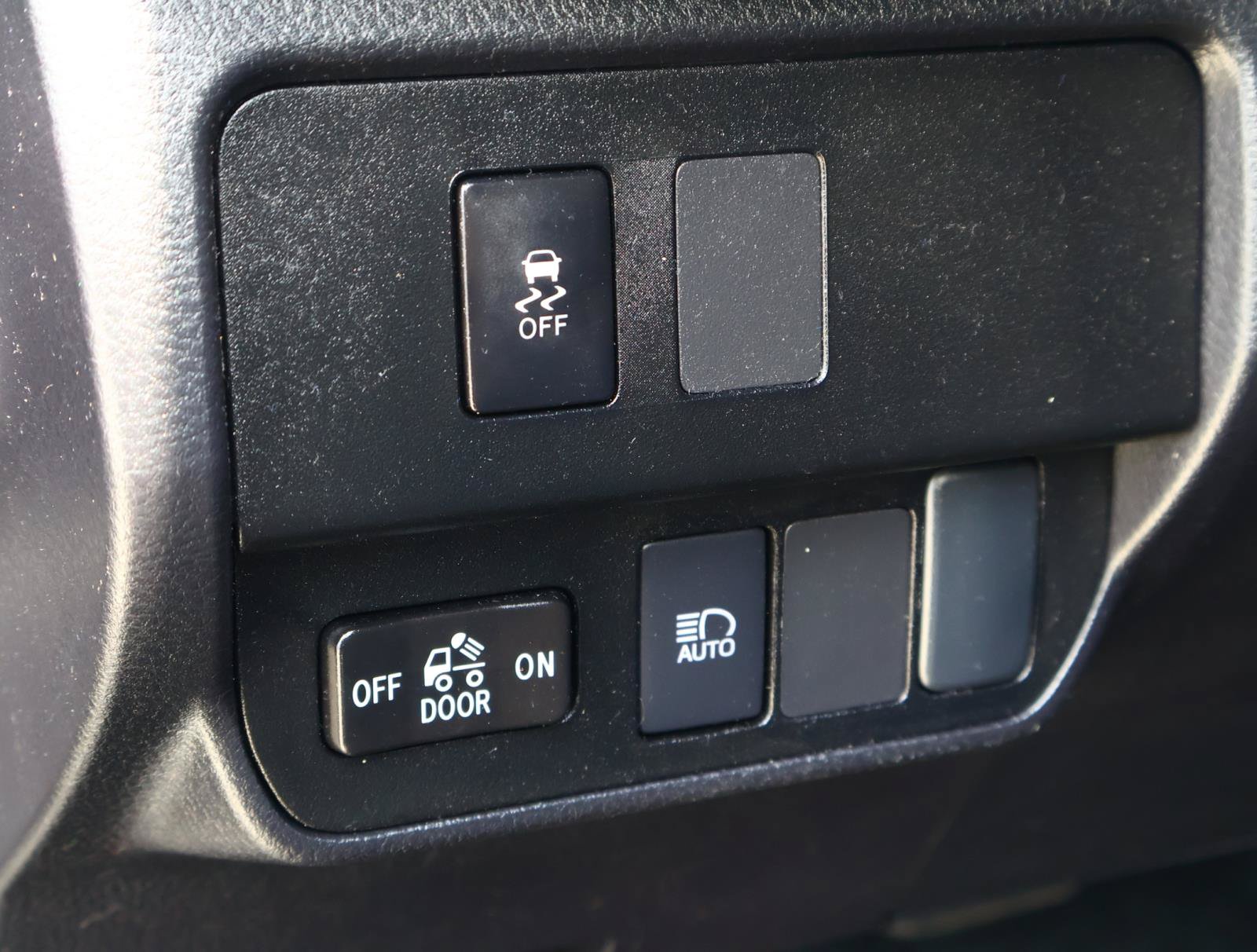 Used 2023 Toyota Tacoma SR5 RWD image 22