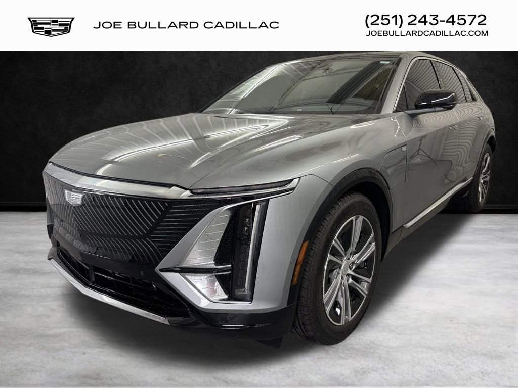 New 2026 Cadillac Lyriq Luxury w/ LPO, Floor Liner Package image 9