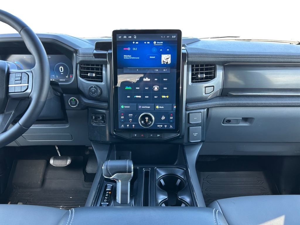 Used 2025 Ford F150 Lightning Flash AWD/4WD image 12